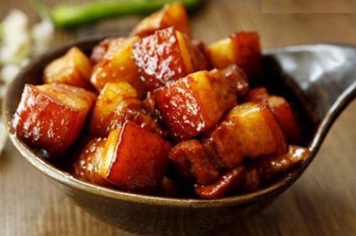 Cách kho thịt lợn (heo) ngon đơn giản tại nhà